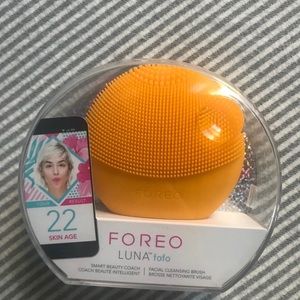 Foreo Luna Fofo Smart Sonic Facial Cleanser